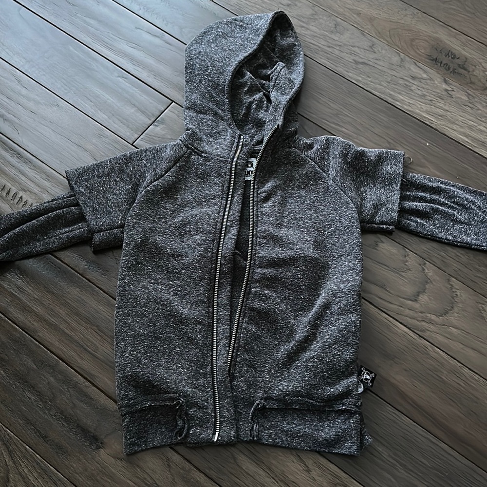 Nununu sweatshirt with skull size 3-4